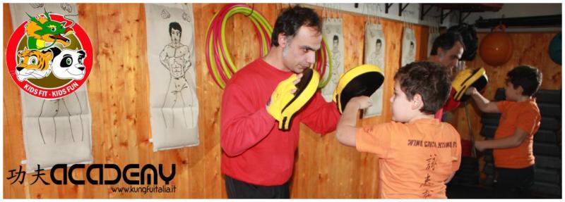 Kung Fu Academy Caserta di Sifu Mezzone Wing Chun Tjun, Ving Tsun Kung Fu Bambini difesa personale Accademia nazionale Italia scuola di taiji sanda chi kung www.kungfuitalia.i (2)